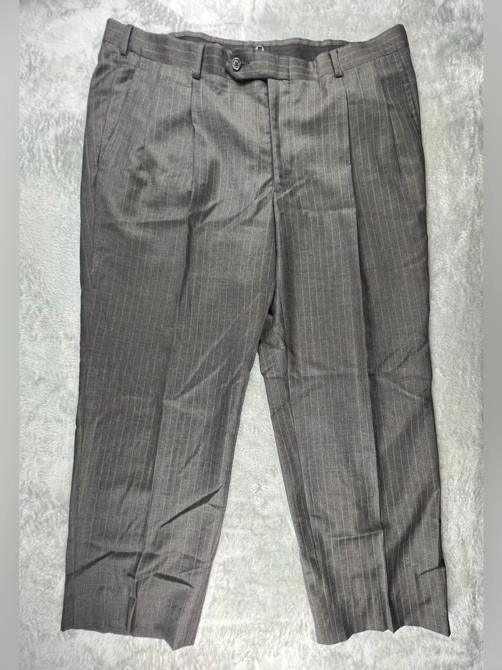 Ermenegildo Zegna Cloth 2 Piece Pinstripe Suit Wool Silk Men’s Size 50 Gray
